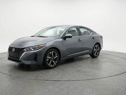 Used 2025 Nissan Sentra SV FWD image 3
