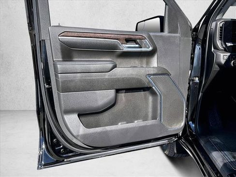 Certified 2024 GMC Sierra 1500 Elevation image 18