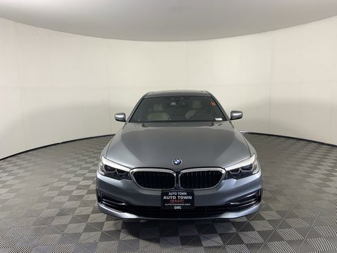 Used 2020 BMW 530i w/ Convenience Package image 4