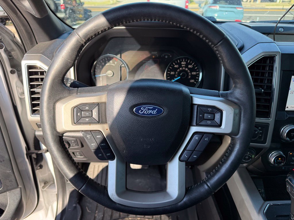 Used 2019 Ford F150 Lariat w/ Equipment Group 502A Luxury AWD/4WD image 16