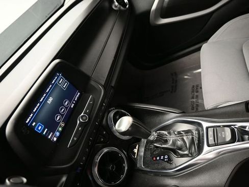 Used 2020 Chevrolet Camaro LT RWD image 19