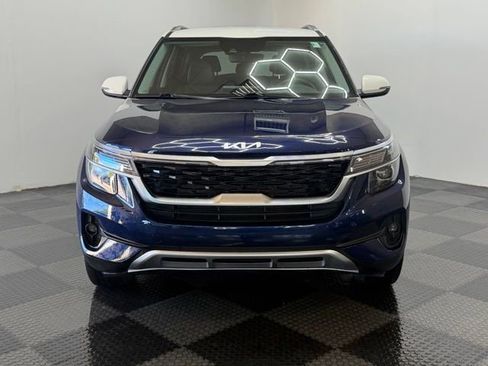 Used 2023 Kia Seltos S w/ Navigation Package FWD image 4
