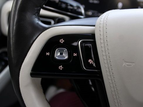 Used 2022 Lincoln Aviator Black Label w/ Dynamic Handling Package image 18