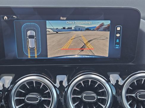 Certified 2024 Mercedes-Benz GLA 250 4MATIC image 18