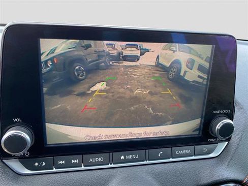 Used 2020 Nissan Sentra SR image 13