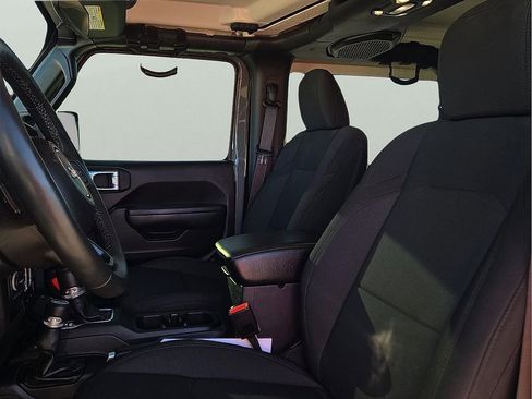 Used 2022 Jeep Wrangler Sport S image 13
