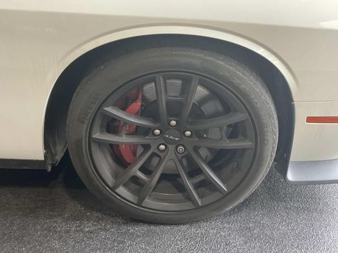 Used 2023 Dodge Challenger SRT Hellcat RWD image 12