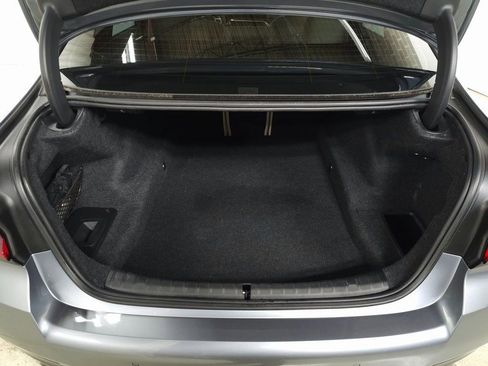 Used 2021 BMW 540i xDrive w/ M Sport Package image 8