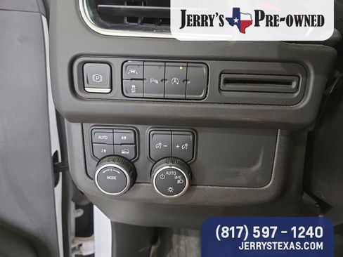 Used 2023 Chevrolet Suburban LS AWD/4WD image 10