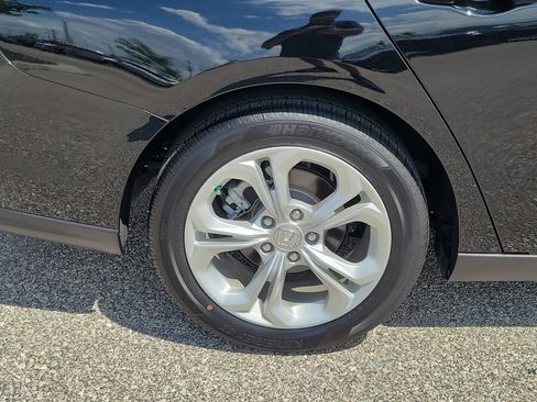 Certified 2023 Honda Accord LX image 9