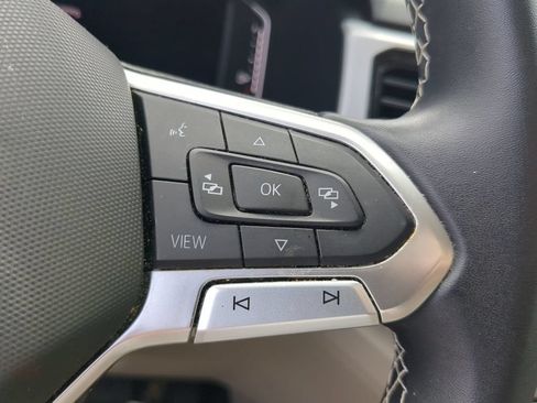 Used 2023 Volkswagen Atlas SE w/ Panoramic Sunroof Package FWD image 32