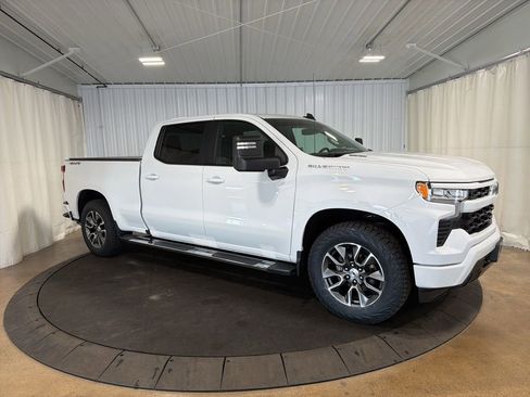 Certified 2022 Chevrolet Silverado 1500 RST w/ Max Trailering Package AWD/4WD image 12