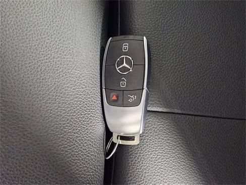 Certified 2025 Mercedes-Benz CLA 250 4MATIC image 41