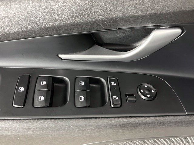 Used 2024 Hyundai Elantra SEL FWD image 20