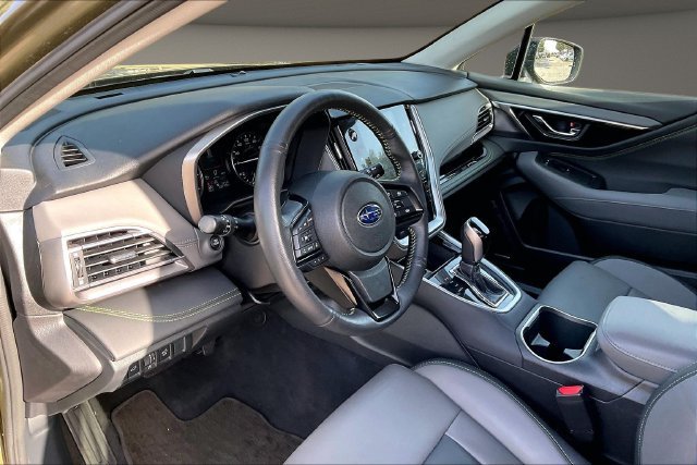 Used 2025 Subaru Outback Onyx Edition AWD/4WD image 12