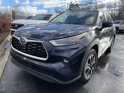 Used 2025 Toyota Highlander XLE