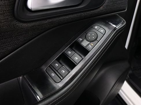Used 2023 Nissan Rogue SV FWD image 14