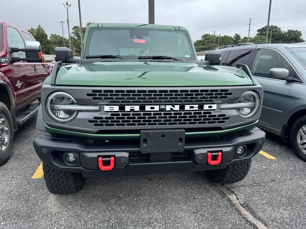 Used 2023 Ford Bronco Badlands AWD/4WD image 3