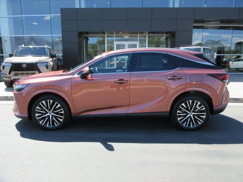 Used 2023 Lexus RX 350 Premium Plus w/ Cold Area Package AWD/4WD image 3
