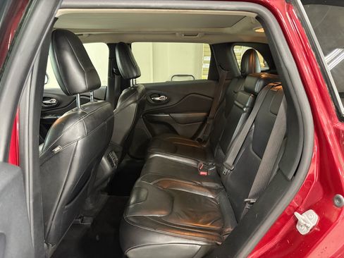 Used 2015 Jeep Cherokee Limited AWD/4WD image 12