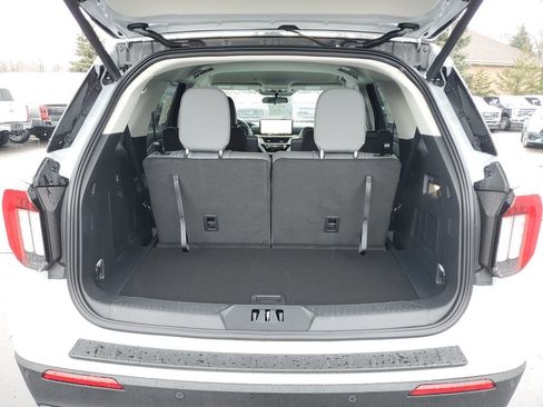 New 2026 Ford Explorer Active image 32