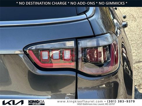 Used 2022 Jeep Compass Limited image 30