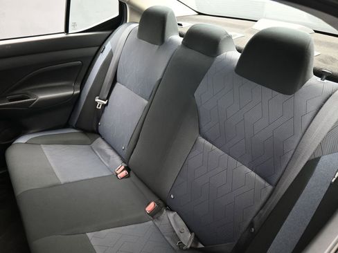 Used 2025 Nissan Versa SV image 32