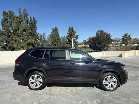 Used 2021 Volkswagen Atlas SE image 32