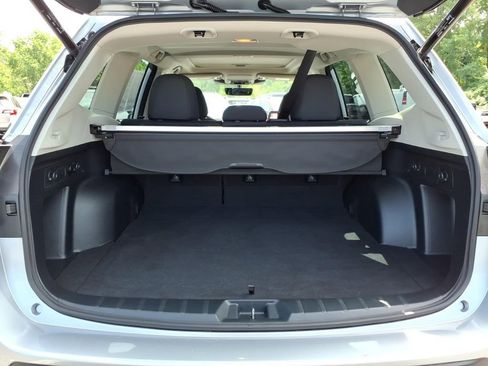 Certified 2023 Subaru Forester Premium AWD/4WD image 20