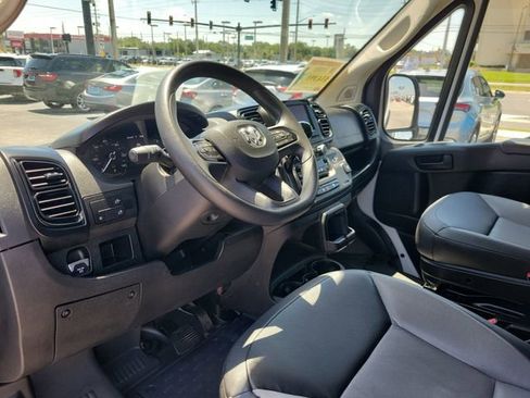 Used 2025 RAM ProMaster 2500 w/ Convenience Group FWD image 18