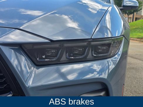 Used 2025 Ford Mustang GT RWD image 8
