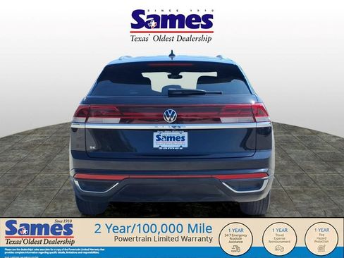 Used 2024 Volkswagen Atlas Cross Sport SE FWD image 4