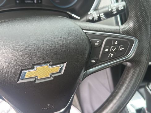 Used 2020 Chevrolet Equinox LS FWD image 19