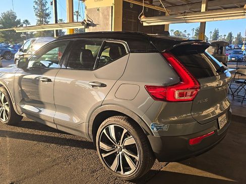Used 2021 Volvo XC40 P8 Recharge w/ Advanced Package AWD/4WD image 5