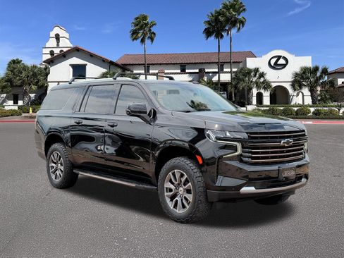Used 2022 Chevrolet Suburban High Country AWD/4WD image 1