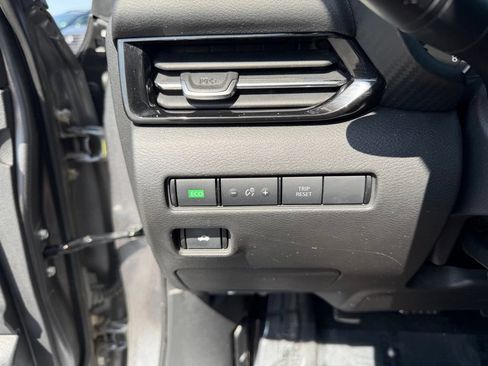 Used 2021 Nissan Sentra SR FWD image 4