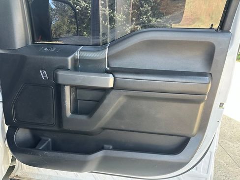 Used 2018 Ford F150 XLT w/ Equipment Group 302A Luxury AWD/4WD image 13