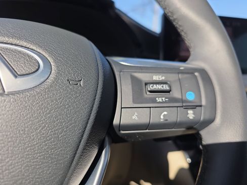 Used 2025 INFINITI QX60 Luxe w/ Cargo Package image 18