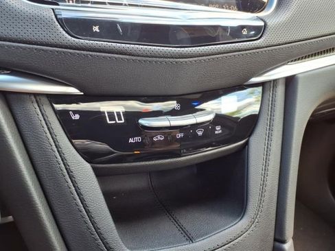 New 2025 Cadillac XT5 Sportv image 31