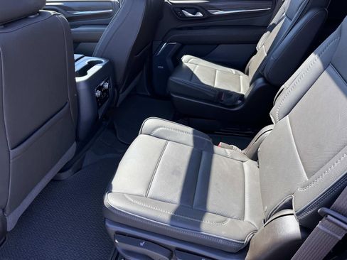 Used 2023 GMC Yukon Denali w/ LPO, Floor Liner Package image 20