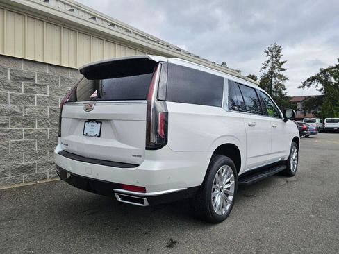 Certified 2023 Cadillac Escalade ESV Premium Luxury AWD/4WD image 8