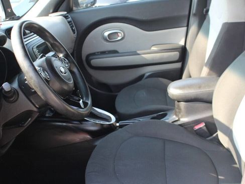 Used 2014 Kia Soul image 11