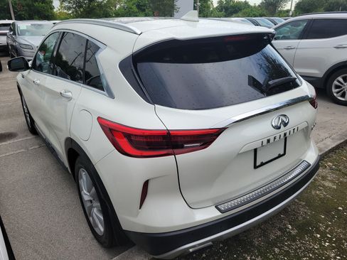 Used 2019 INFINITI QX50 Essential w/ Proactive Package FWD image 3