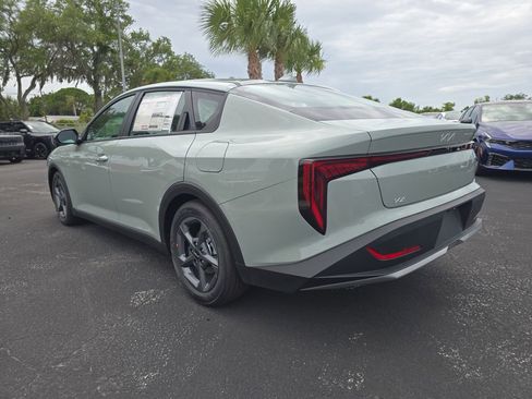 New 2026 Kia K4 FWD image 6