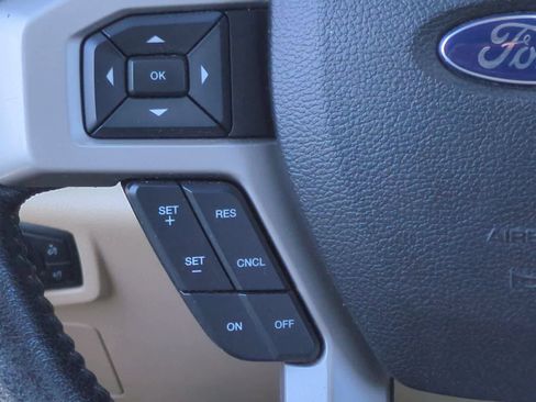 Used 2016 Ford F150 Lariat w/ Equipment Group 502A Luxury AWD/4WD image 25