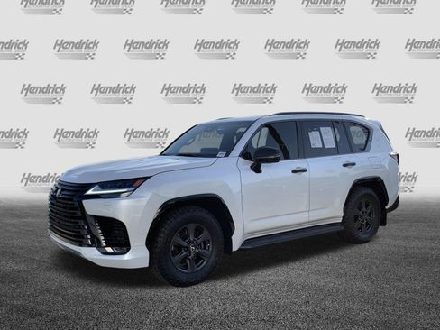 Certified 2026 Lexus LX 700h Overtrail image 4