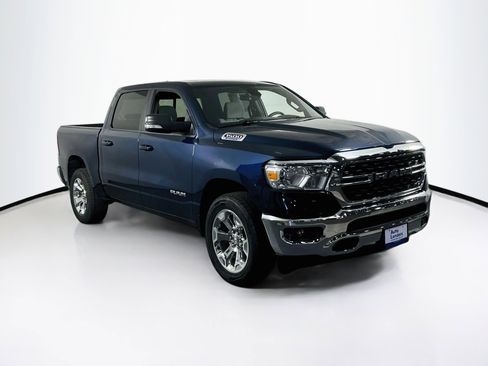 Used 2022 RAM 1500 Big Horn AWD/4WD image 3