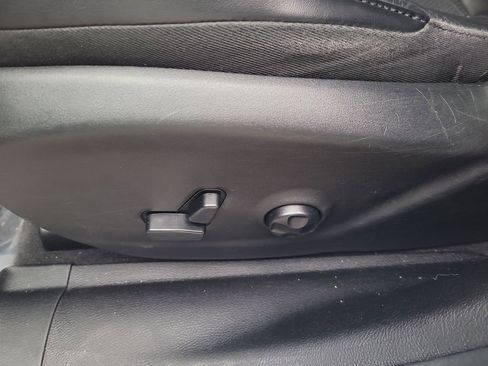 Used 2019 Jeep Cherokee Limited w/ Trailer Tow Group image 12