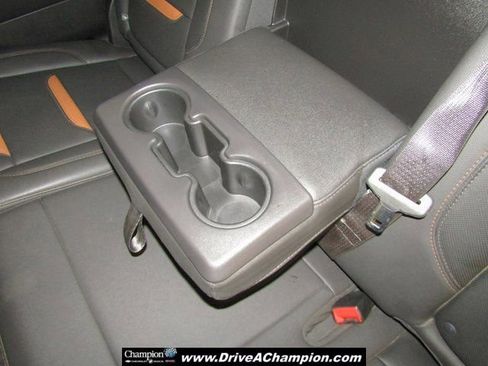 Used 2024 GMC Sierra 2500 AT4 w/ Technology Package image 29