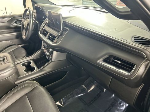 Used 2023 GMC Yukon XL SLT image 27